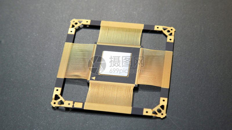 信任锚点：关注质量合规标准与认证等级